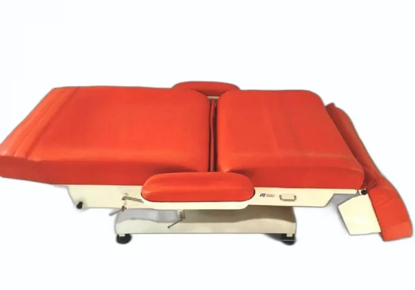 Electric Dialysis Chair Hi Low - Image 4