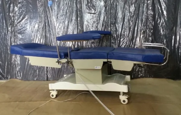 Motorised Treatment Table - Image 3