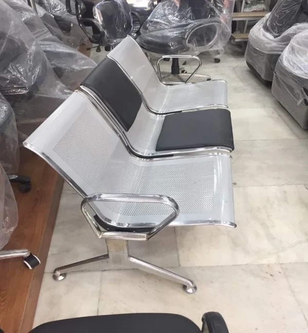Waiting Room Chairs - Image 4